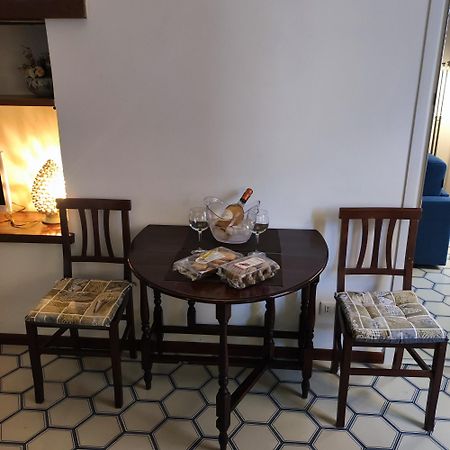 Casa Claudia ~ Rione Monti-Colosseo Rome Extérieur photo